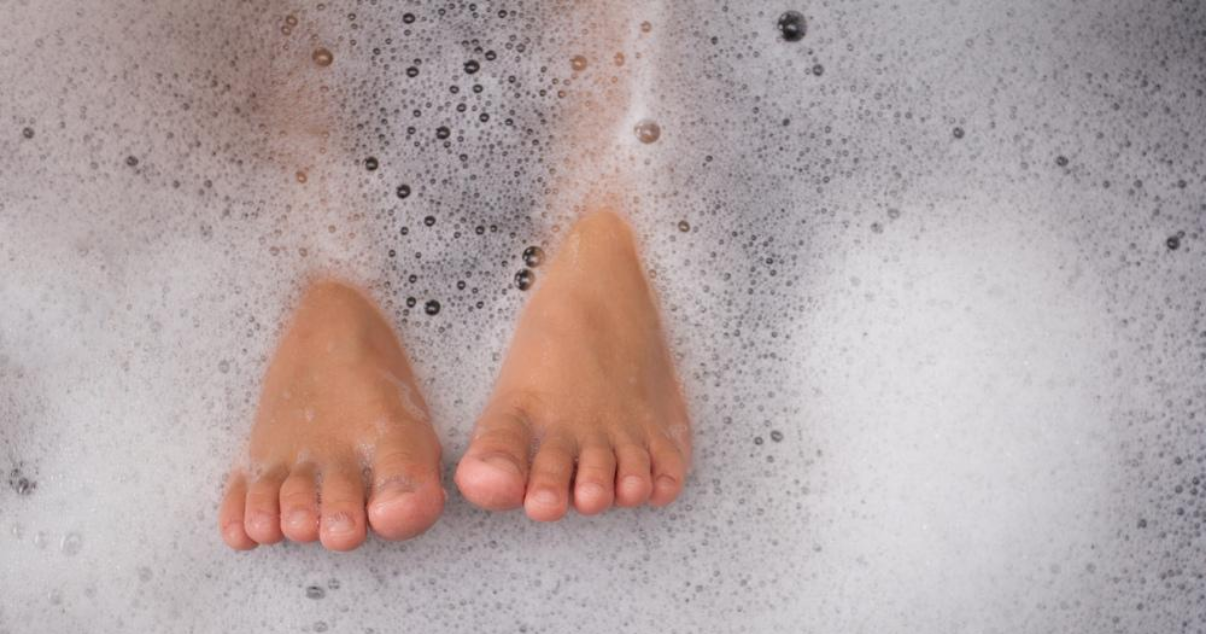 preventing athletes foot in kids by teaching children foot hygiene such as washing and drying feet 