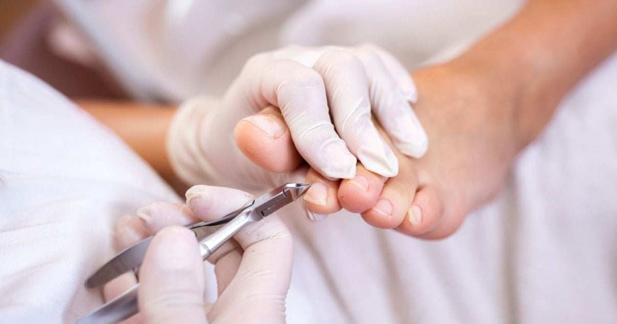 It is possible to get foot fungus from nail salons