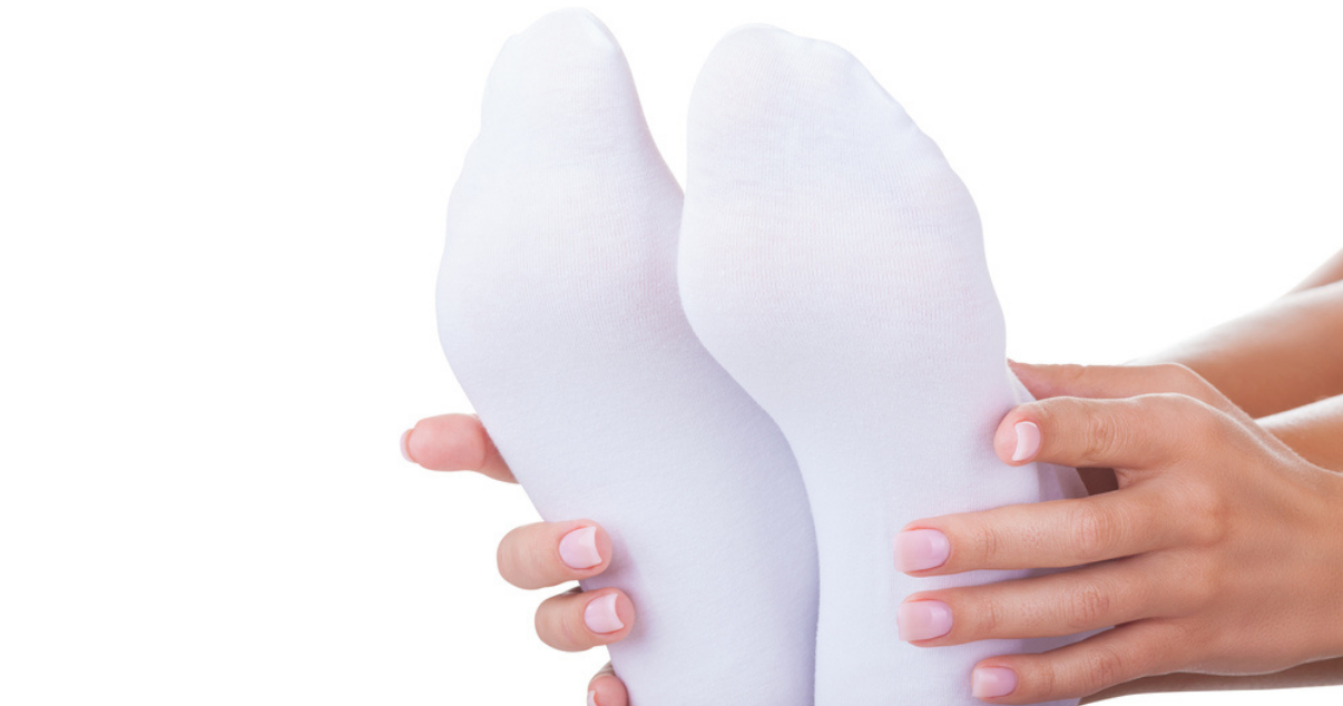 wearing clean socks for athletes foot prevention